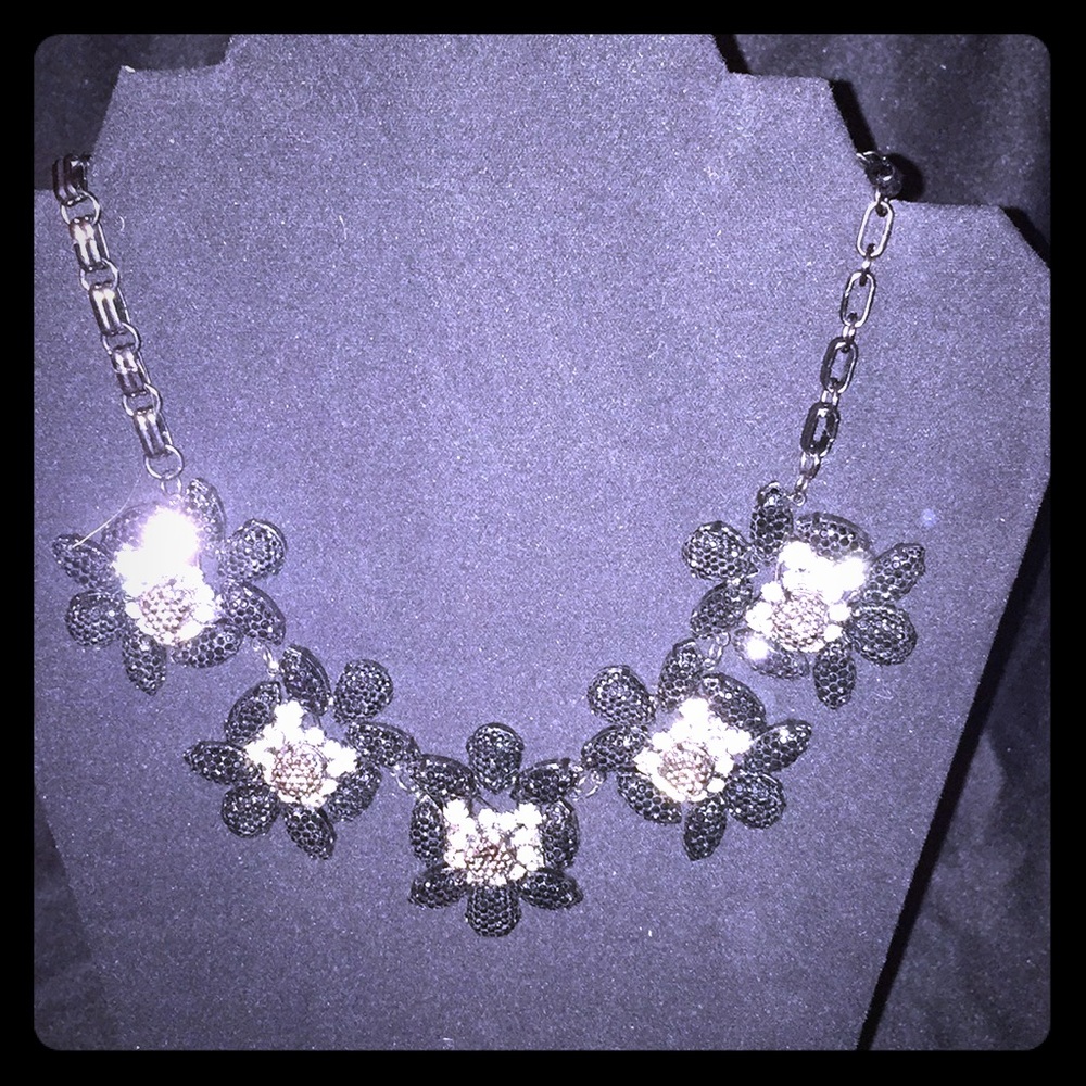 NWOT Black crystal necklace Sale 3 for $20